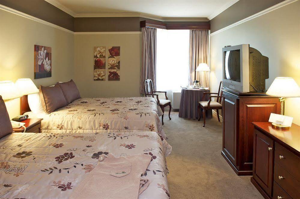 Saint Jean De Matha Auberge De La Montagne Coupee מראה חיצוני תמונה